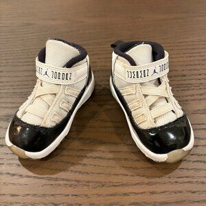 Air Jordan 11 Retro (Toddler) Size 5C